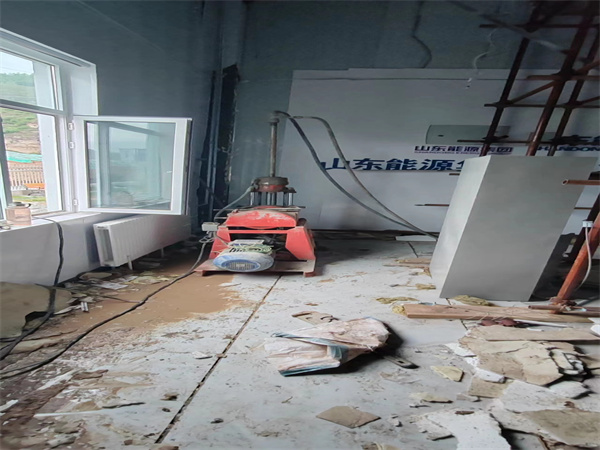 和平地基基础下沉墙体裂缝加固注浆顶升施工